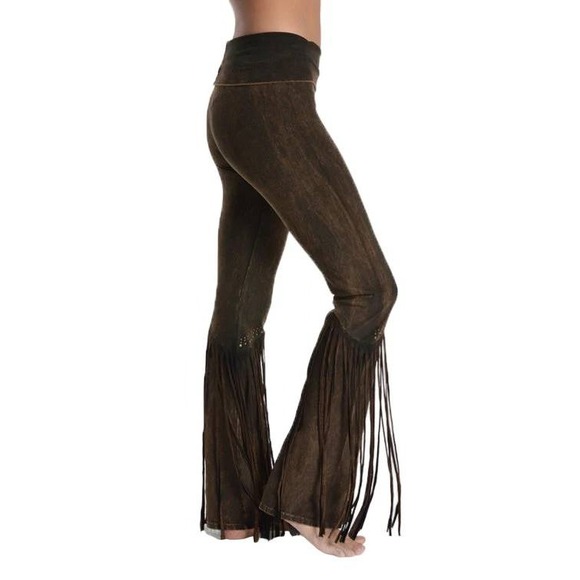 T-Party Fold Down STUDS & FRINGE Bottom Mineral Washed Yoga Pants Women XL - Picture 3 of 12